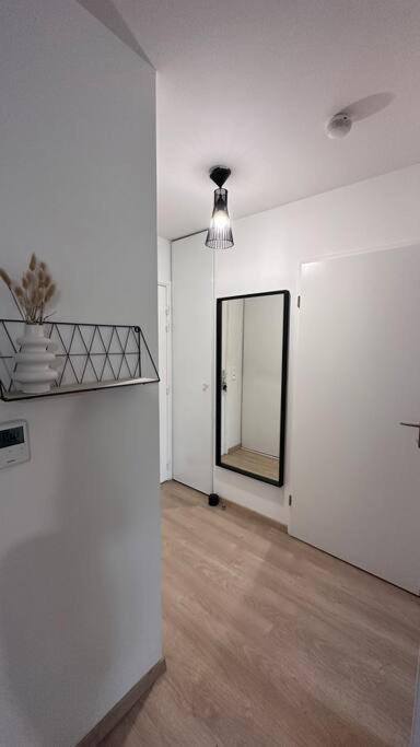 Appartement A Fleury-Merogis Proche De Paris Exterior photo